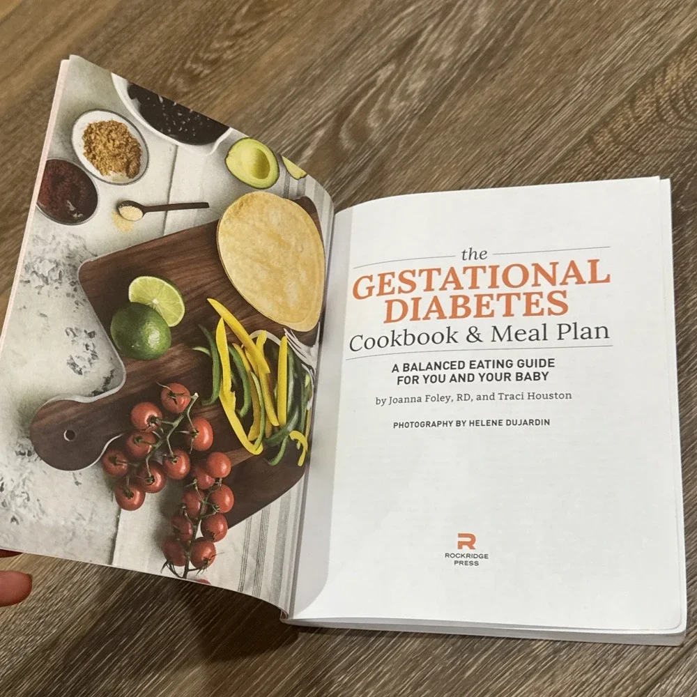 Gestational Diabetes Cookbook and Meal Plan : By‎ Joanna Foley & Traci Houston